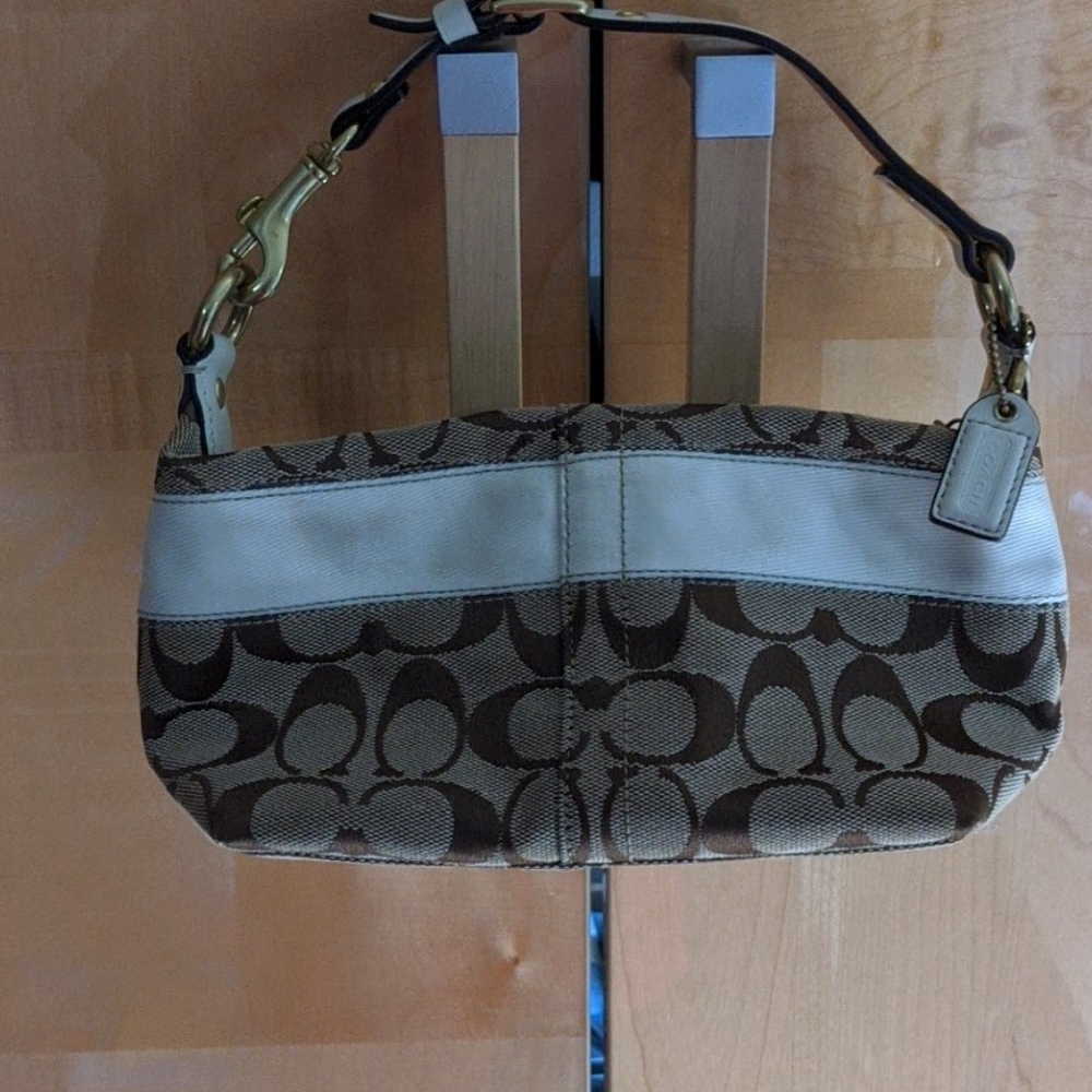 Coach - Picture 2 of 4